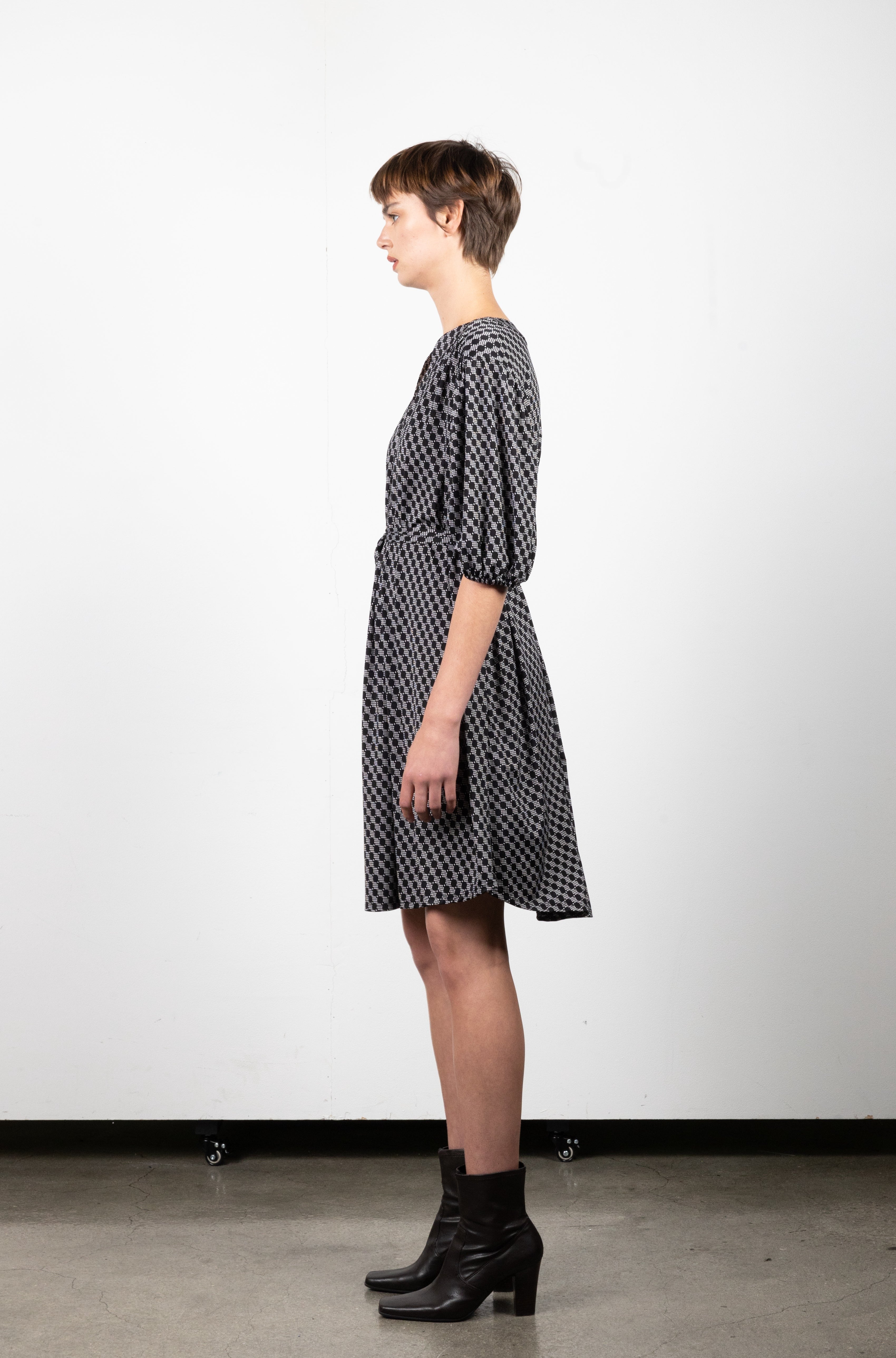 ELBOW SLEEVE PLEATED HI LOW SHIRT DRESS W/SASH - D3101X-94590