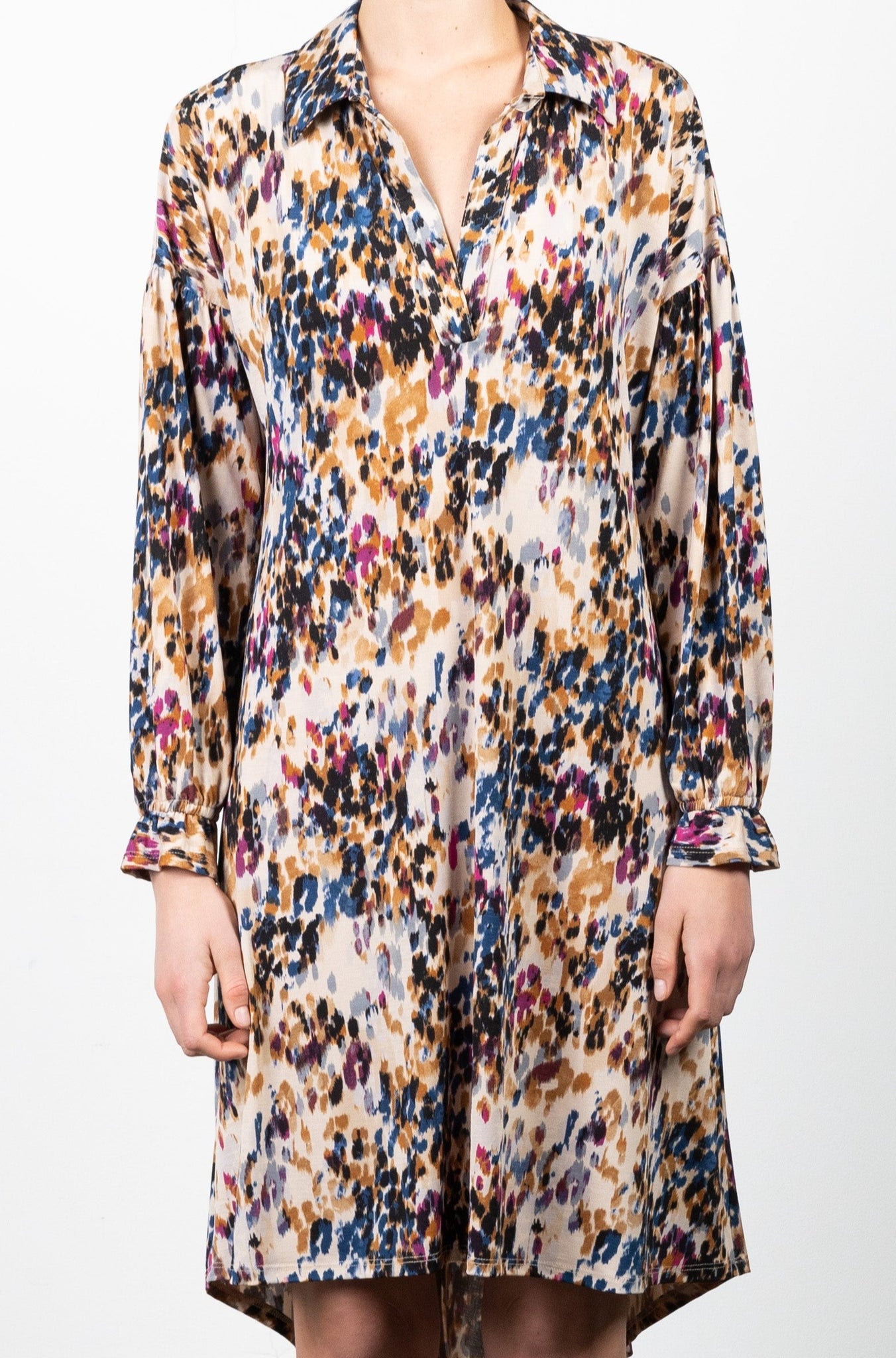 DOLPHIN CUT DRESS WITH FULL LENGTH SLEEVE D3134-0321