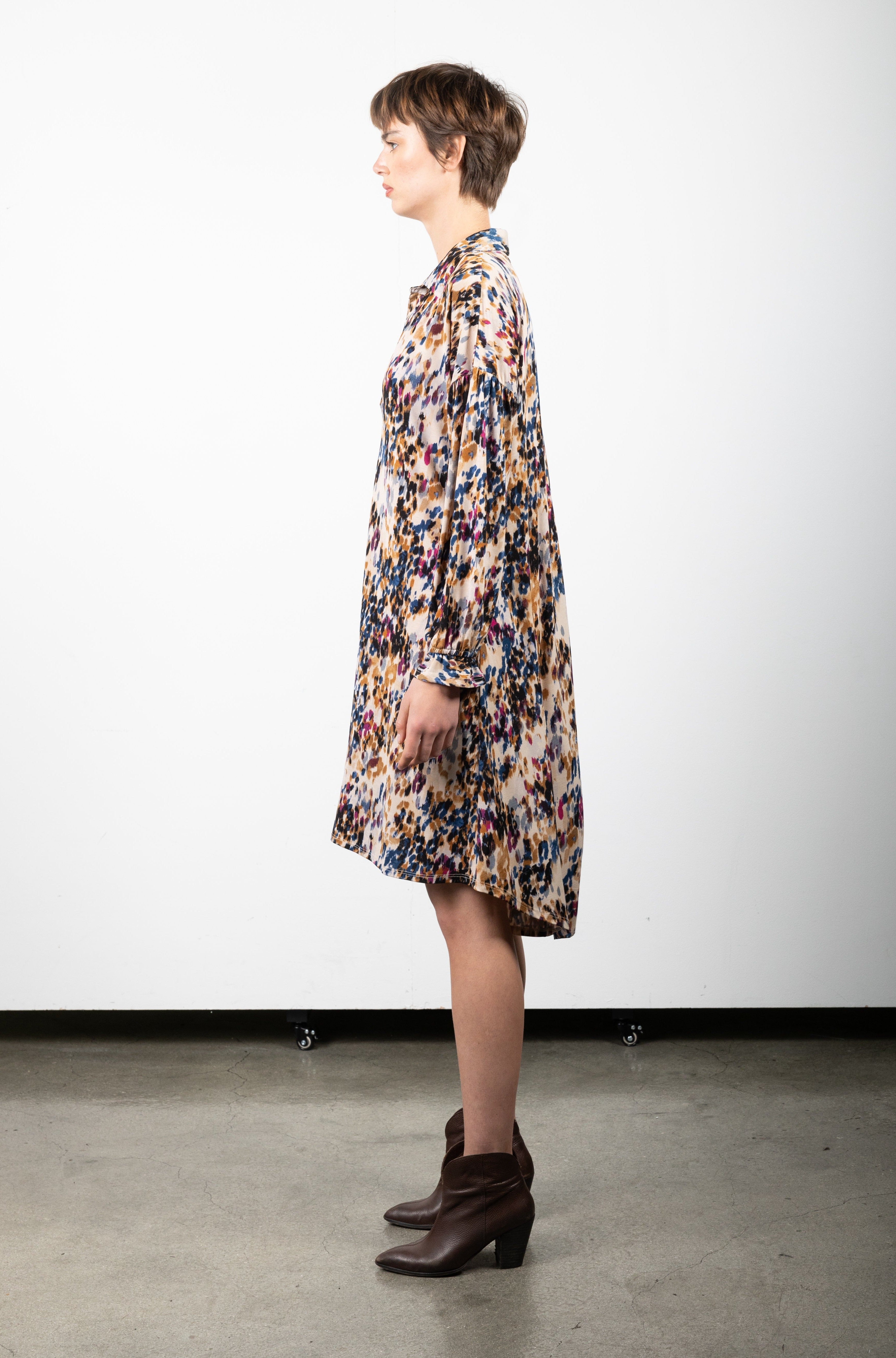 DOLPHIN CUT DRESS WITH FULL LENGTH SLEEVE D3134-0321