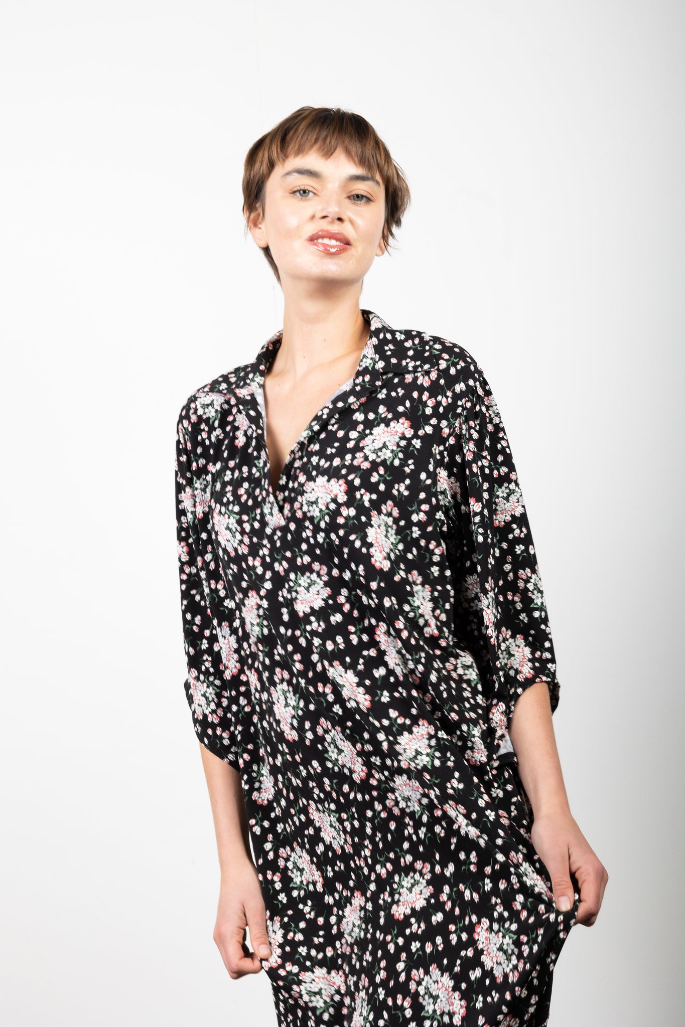 STEP HEM 3/4 SLEEVE OPEN COLLAR DRESS - D3140-A0250