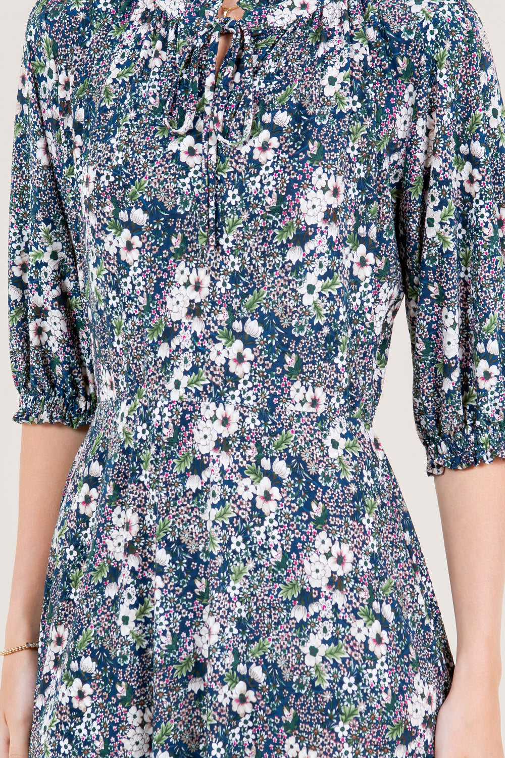 ELBOW LENGTH KEYHOLE NECKLINE DRESS - D3162-96430-40-JQITY