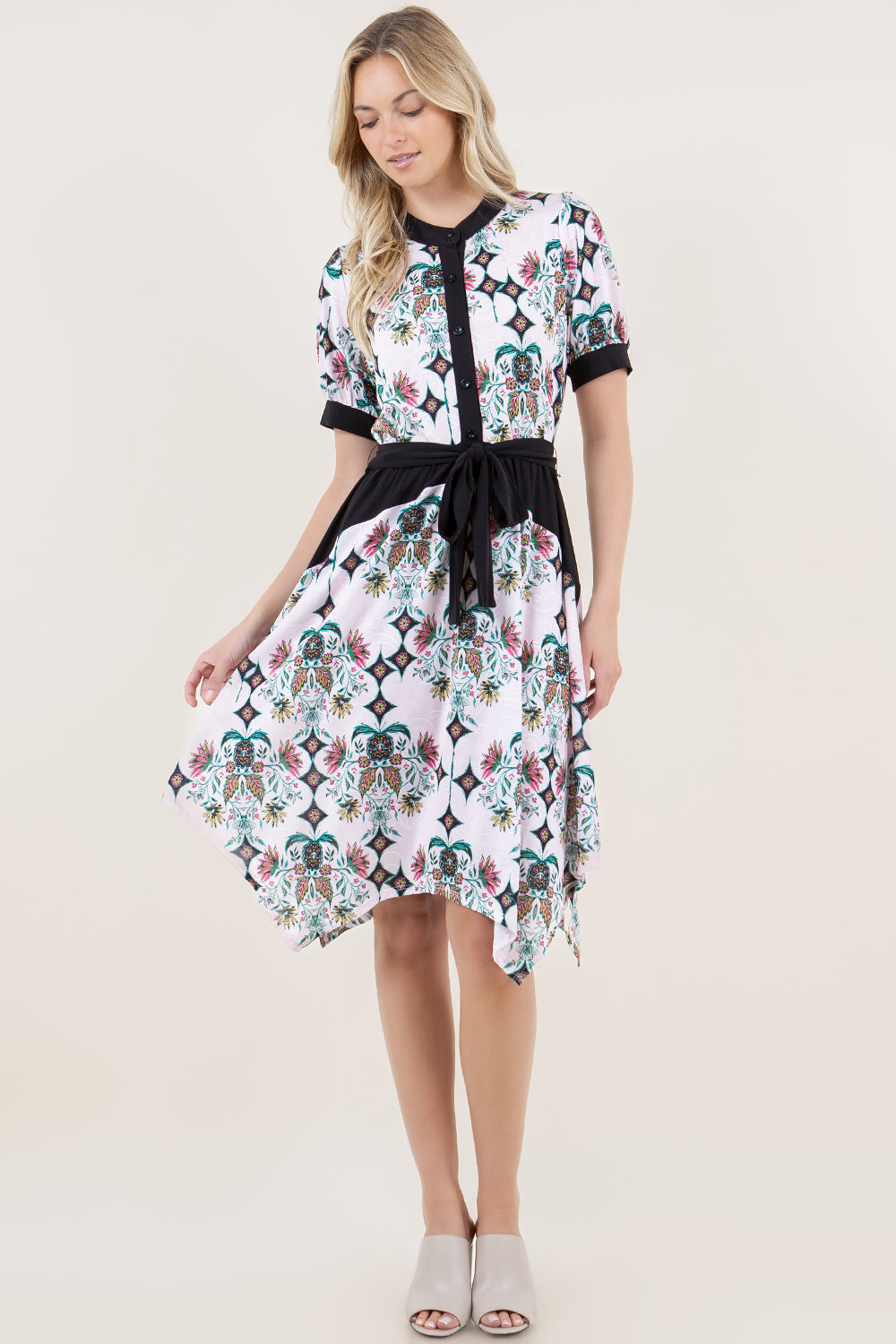 S/SLV ACCENTED HANKERCHIEF DRESS W/SASH