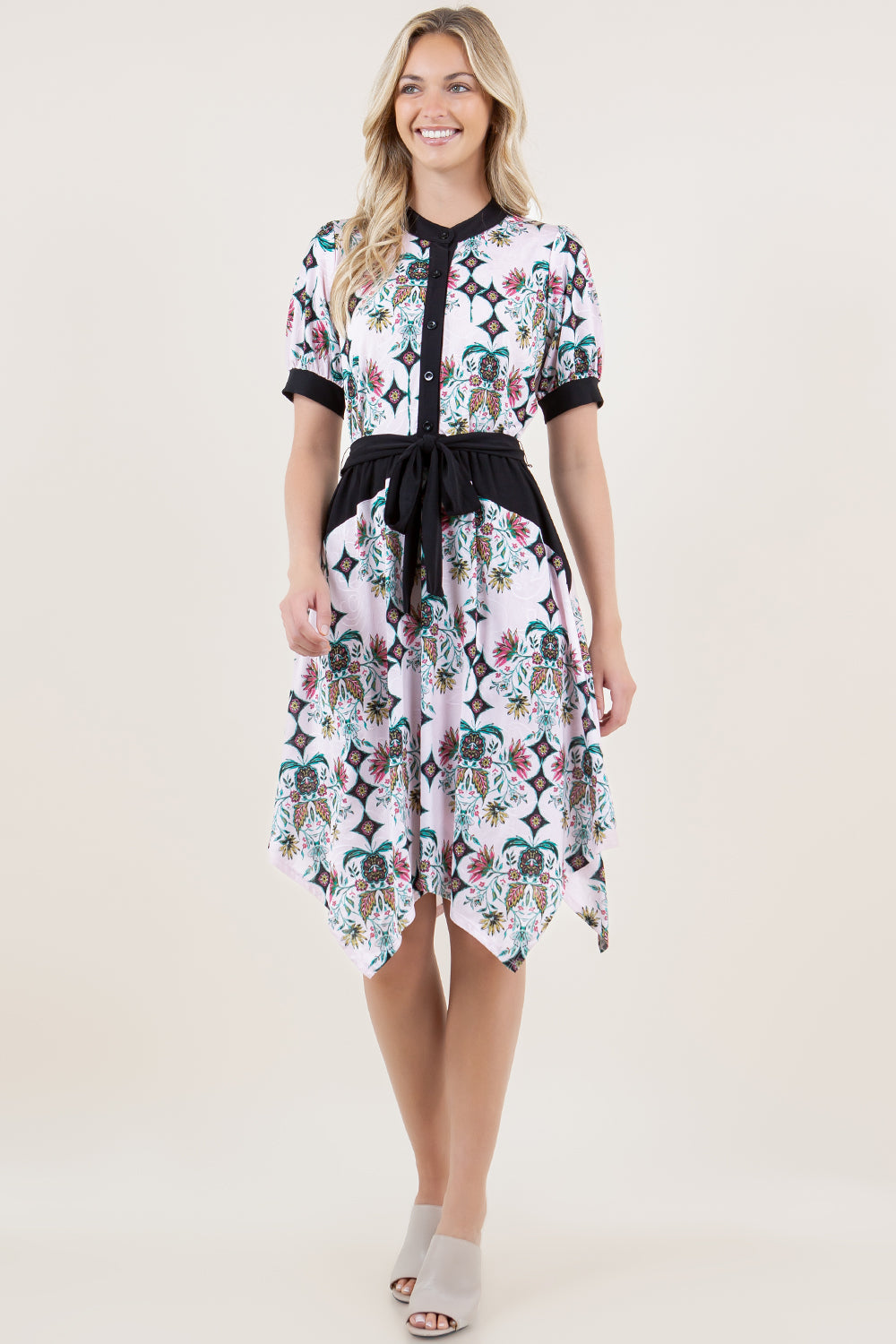 S/SLV ACCENTED HANKERCHIEF DRESS W/SASH