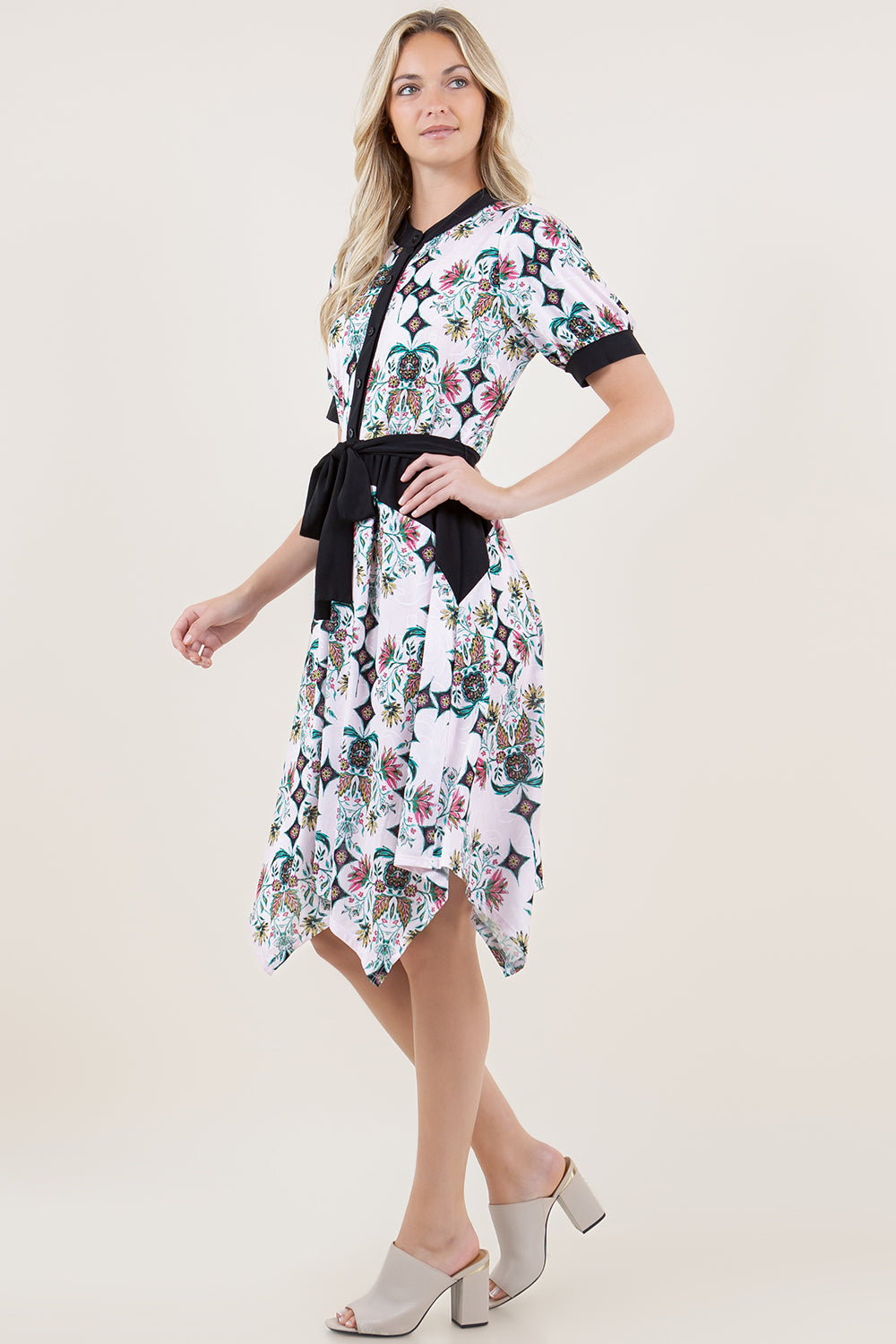 S/SLV ACCENTED HANKERCHIEF DRESS W/SASH
