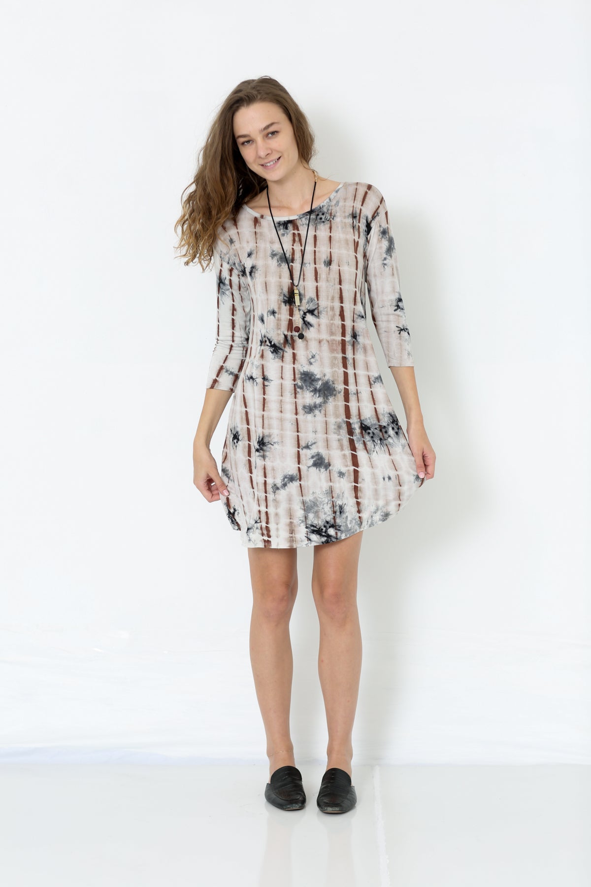 3/4 SLEEVE FLOWY DRESS INVERTED PLEAT AT THE BACK - D9011-F-3551