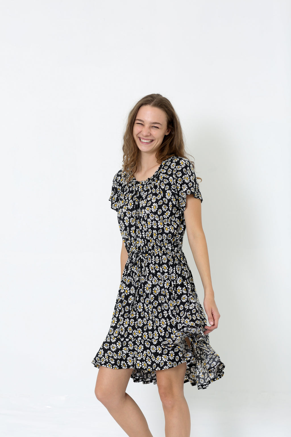 SS RUFFLE HEM ELASTIC WAIST HI LOW PEASANT DRESS - D9018