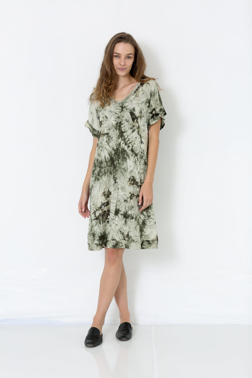 SS RUFFLE HEM V NECK PULLOVER DRESS - D9024