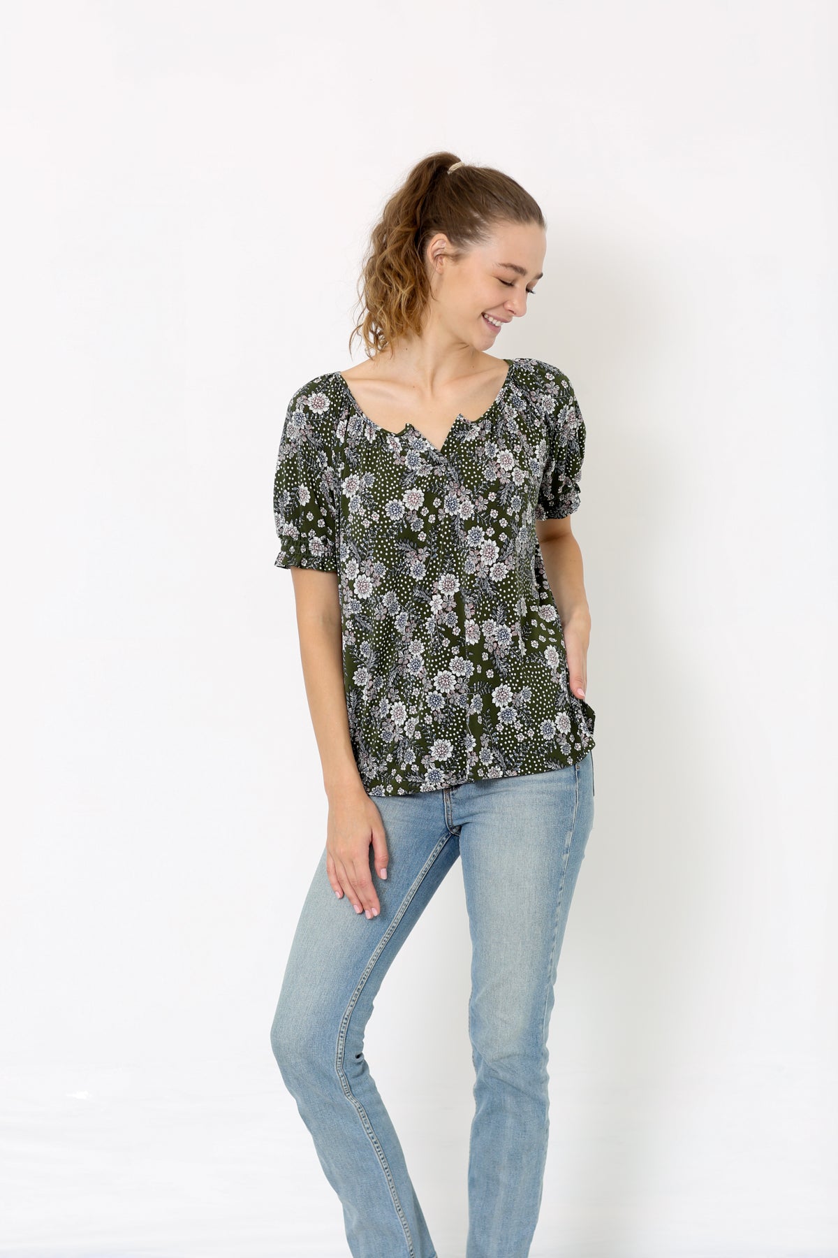 SS V NECK SMOCKED TOP - T10165