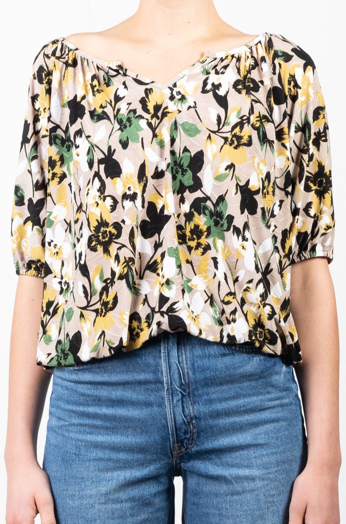 ELBOW NOTCHED NECK PEASANT BALLOON TOP - T10953-A02001