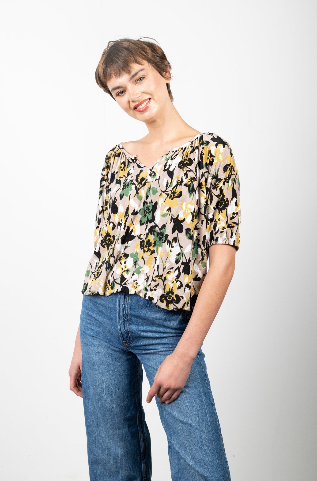 ELBOW NOTCHED NECK PEASANT BALLOON TOP - T10953-A02001