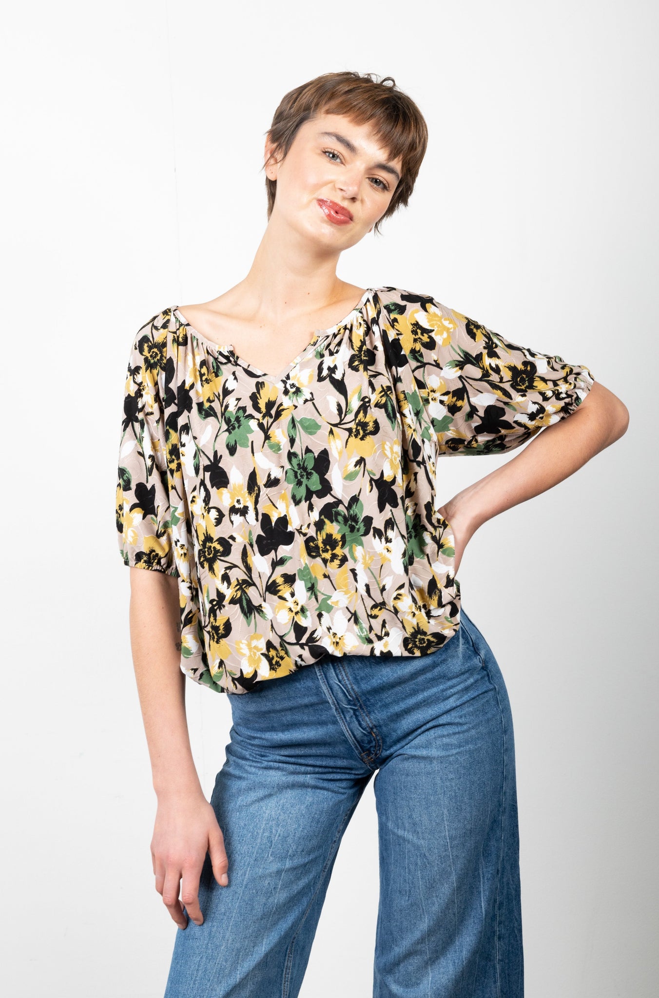 ELBOW NOTCHED NECK PEASANT BALLOON TOP - T10953-A02001