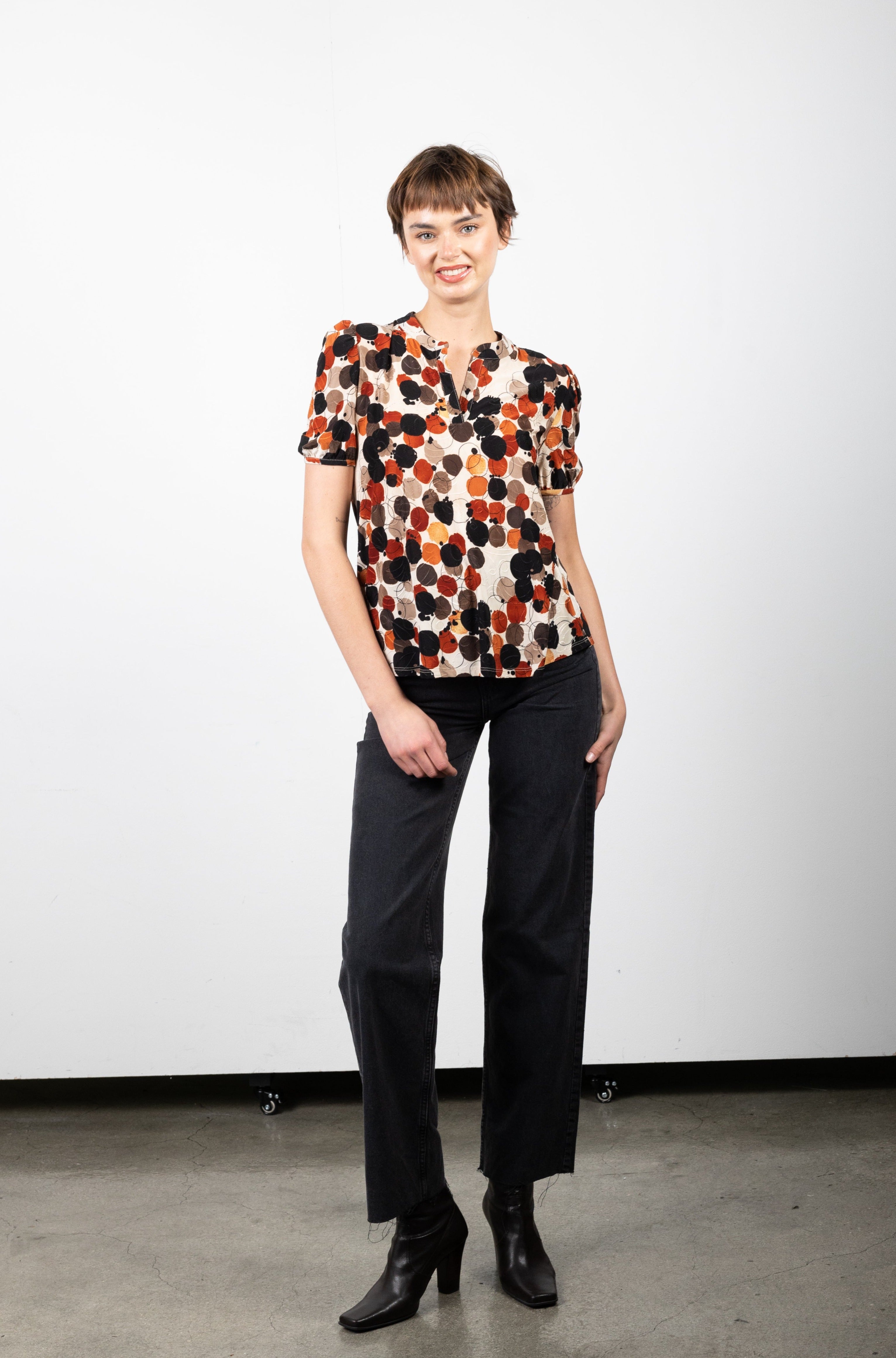 ELBOW SLEEVE BUBBLE SLEEVE HALF PLACKET SHIRT - T11100-A0191