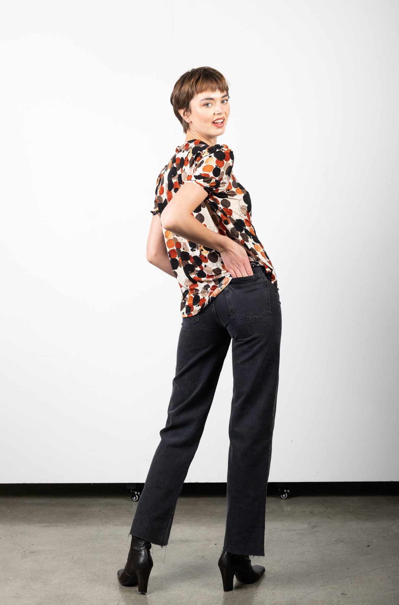 ELBOW SLEEVE BUBBLE SLEEVE HALF PLACKET SHIRT - T11100-A0191