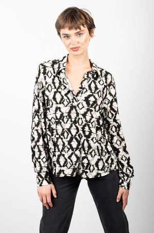 1/2 PLACKET V NECK BLOUSE WITH COLLAR  - T11187-0586-4H