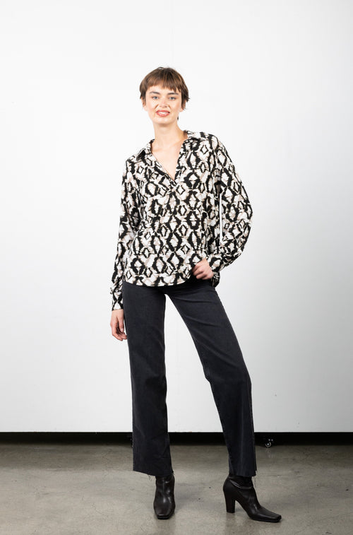 1/2 PLACKET V NECK BLOUSE WITH COLLAR  - T11187-0586-4H