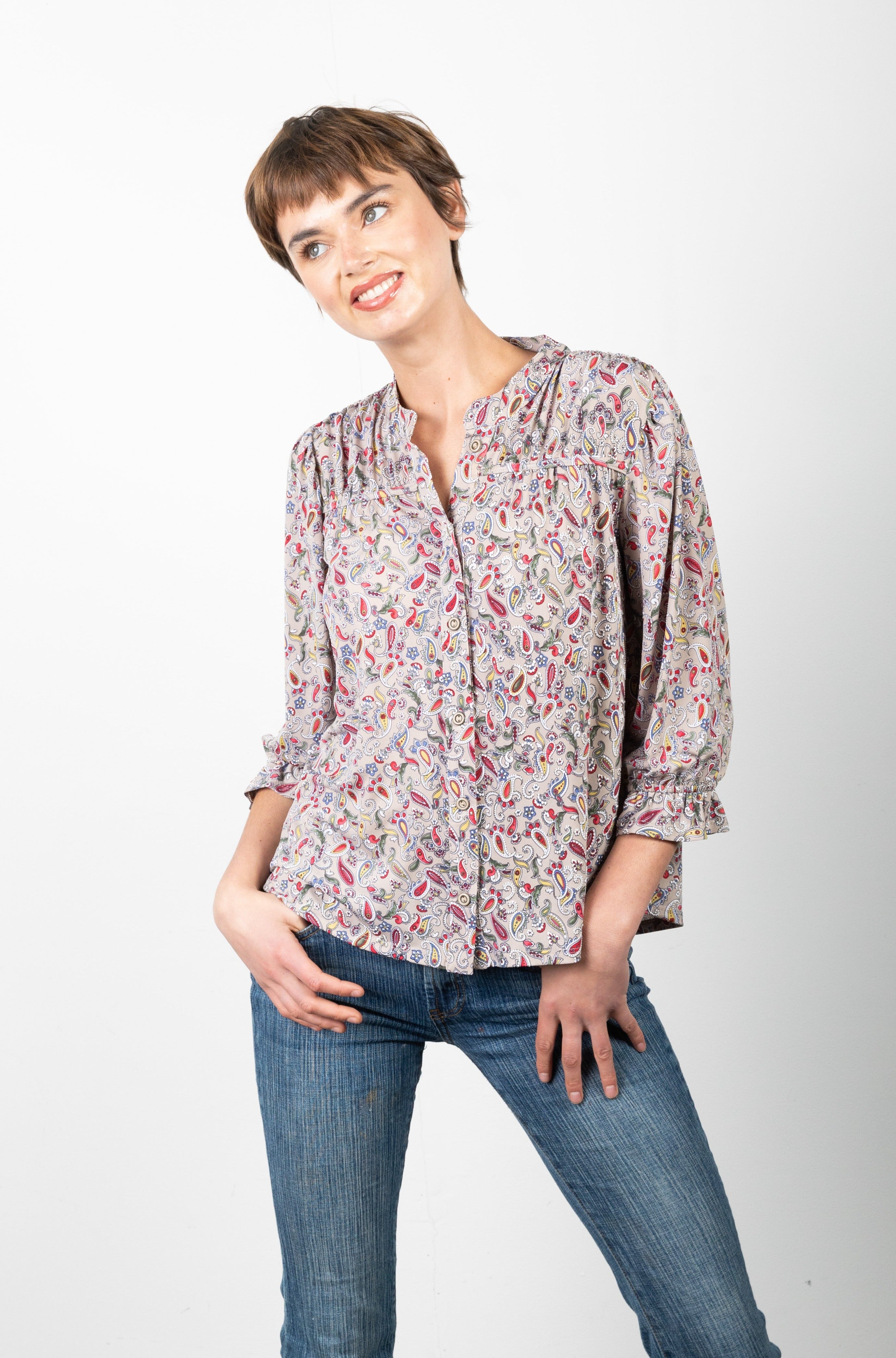 3/4 RUFFLED SLEEVE BLOUSE WITH SWEETHEART YOKE - T11189-A0525