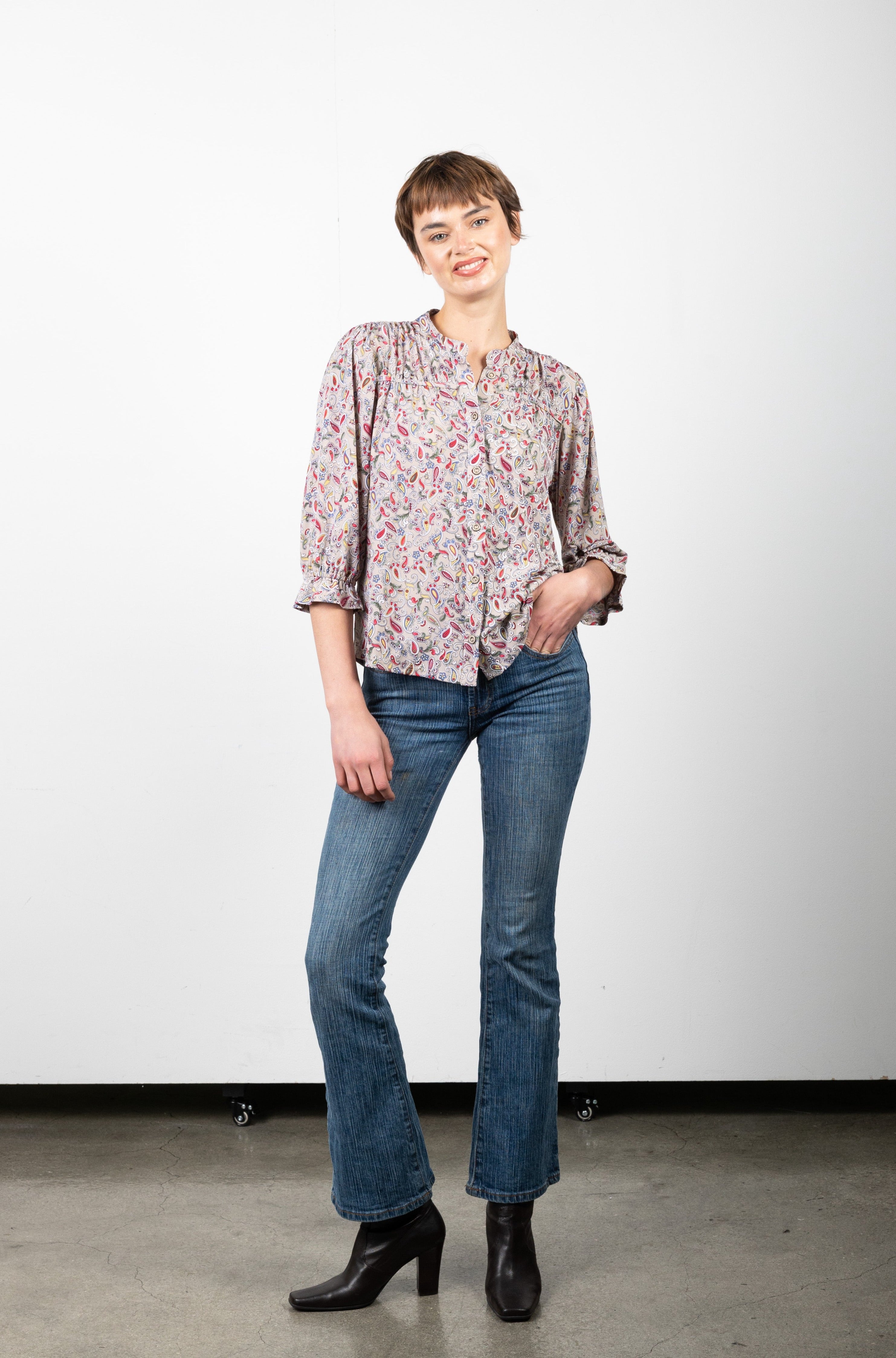 3/4 RUFFLED SLEEVE BLOUSE WITH SWEETHEART YOKE - T11189-A0525