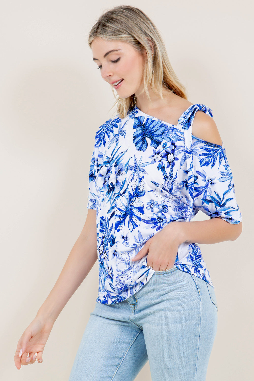 SS DOLMAN ASYMMETRICAL OFF THE SHOULDER W/ BOW DETAIL - T11457-93517