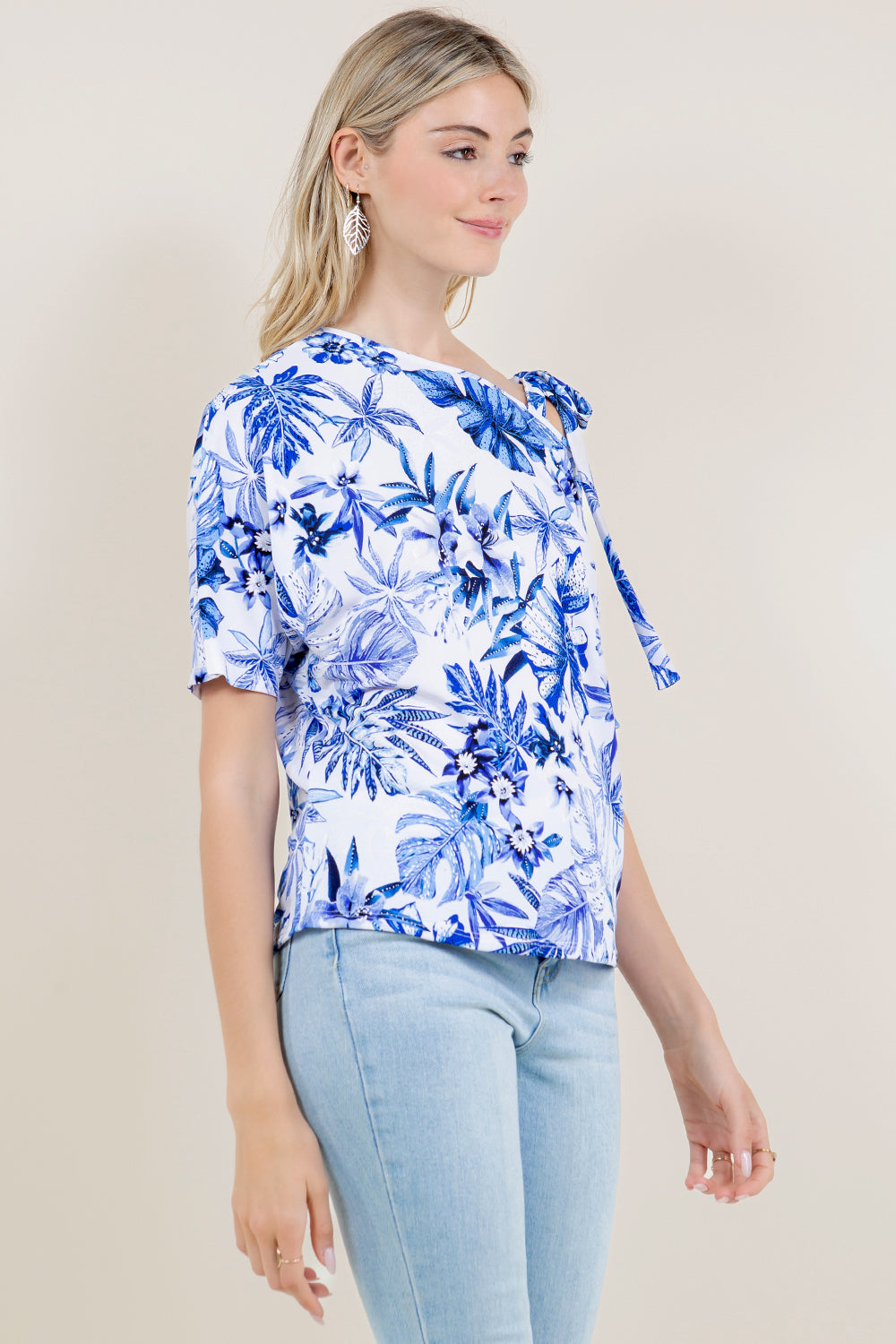 SS DOLMAN ASYMMETRICAL OFF THE SHOULDER W/ BOW DETAIL - T11457-93517