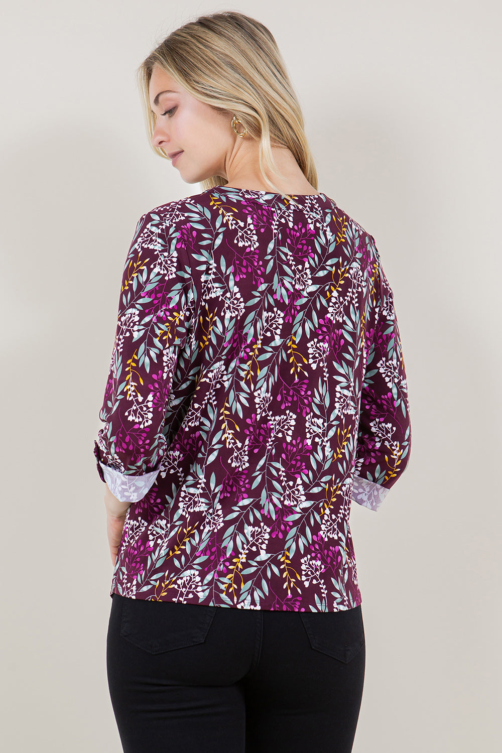 ELBOW SLEEVE ROLL TAB HANKIE HEM TOP - T11469-4891-6