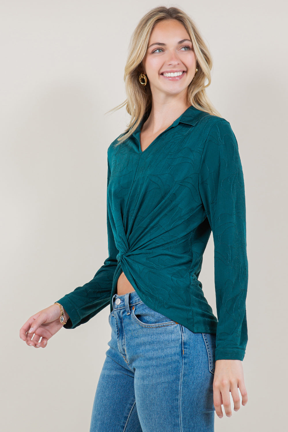 LS TWIST FRONT HI LOW V NECK COLLAR TOP - T11504-ITY-JQD