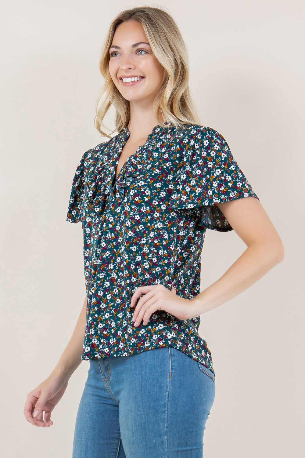 SHT FLUTTER SLV RUFFLE NK MANDARIN COLLAR TOP - T11550-A4472