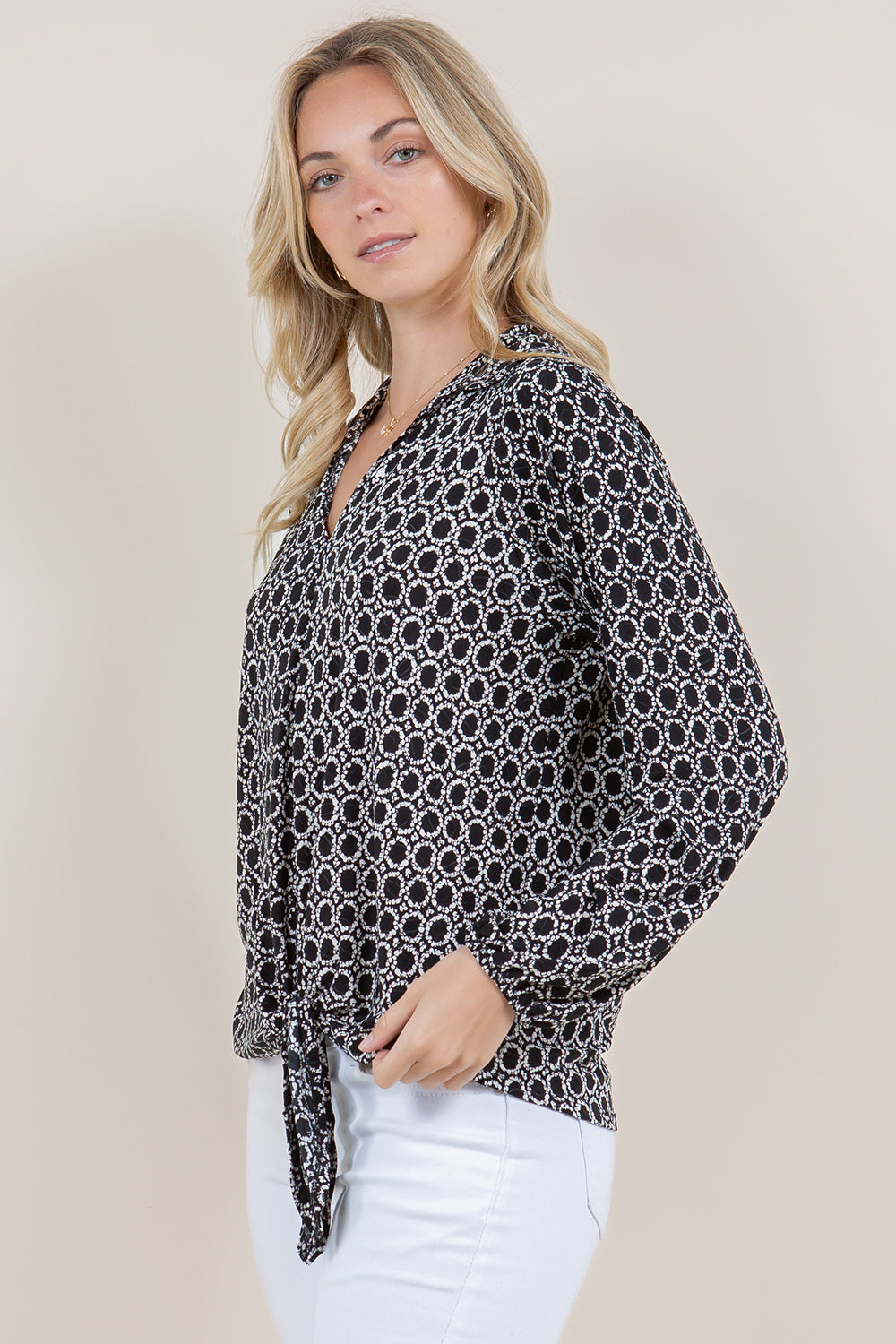 LS COLLAR V-NECK TIE FRONT BLOUSE  - T11552-A0589-JQITY