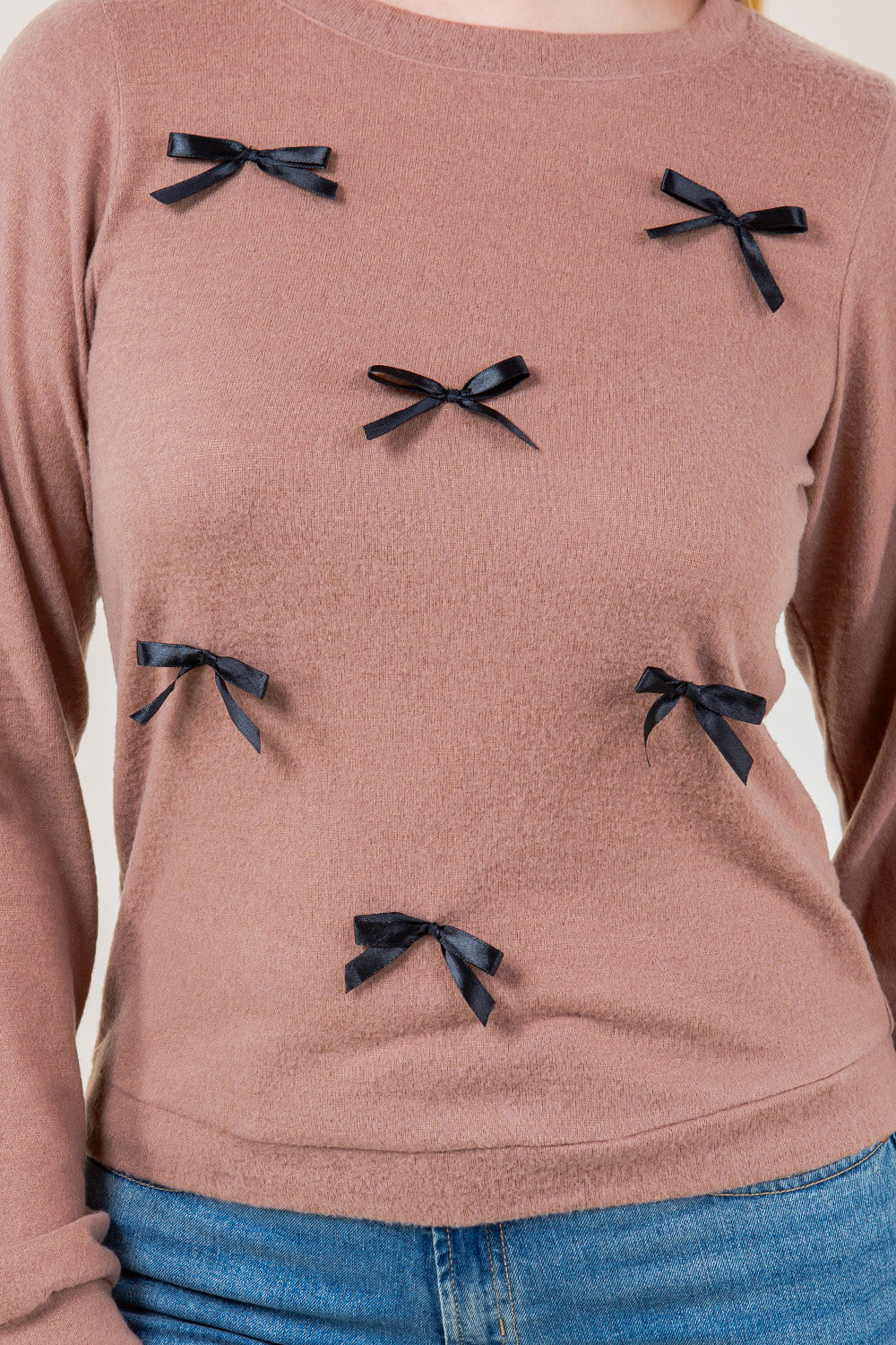LS ALL OVER BOW PULLOVER - T11641-CSH-HACCI-TAUPE