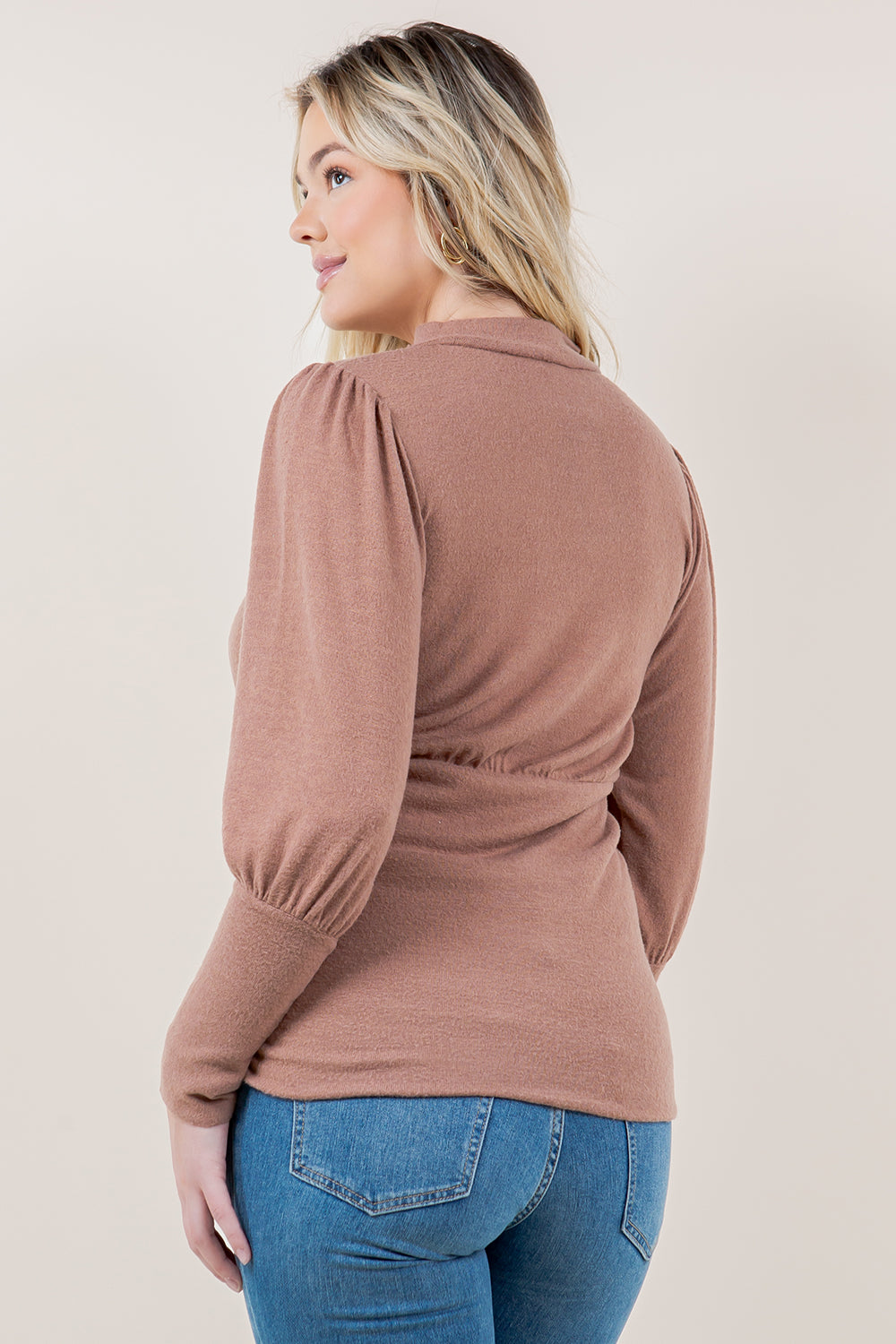 LS WIDE CUFF PUFF MOCK NECK TOP - T11647-CSH HACCI-TAUPE