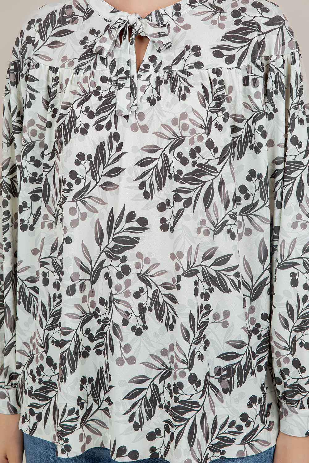 L/SLV TIE NECK PEASANT TOP T11723-2202044