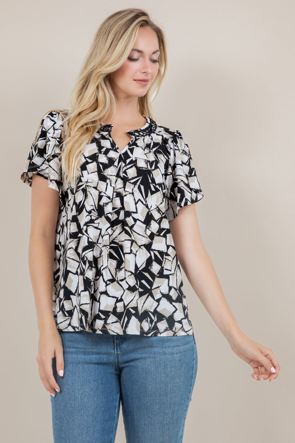 S/SLV PETAL NOTCH NECK TOP T12440-A47891