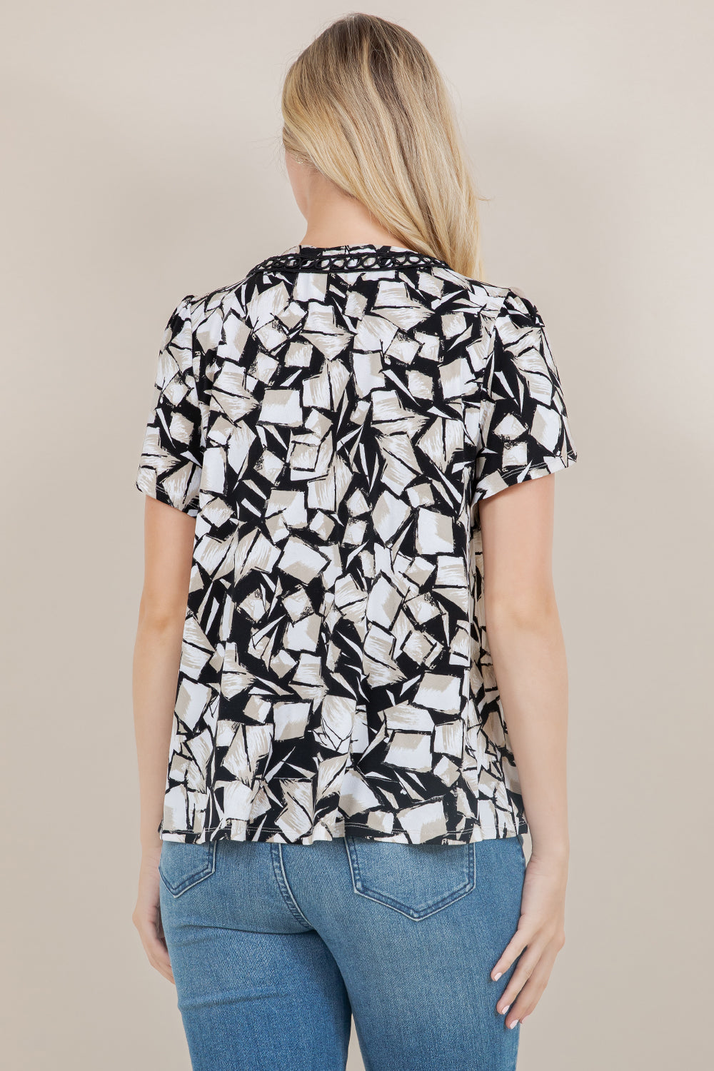 S/SLV PETAL NOTCH NECK TOP T12440-A47891