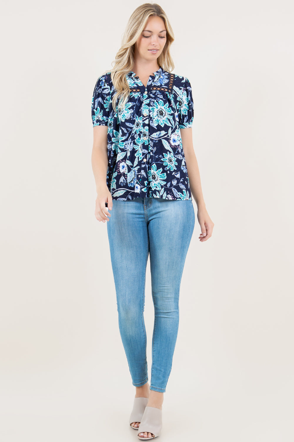 SHORT PUFFED SLEEVE CROCHET INSET YOKE SHIRT