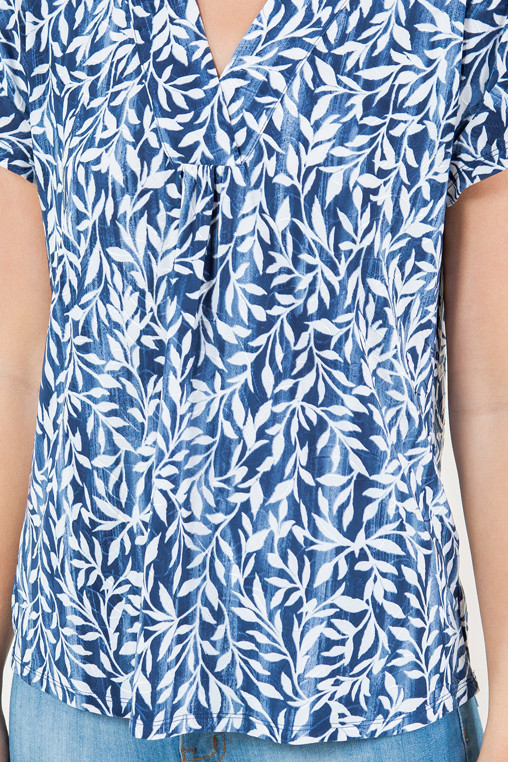 S/SLV STANDING COLLAR RUFFLE SHIRT