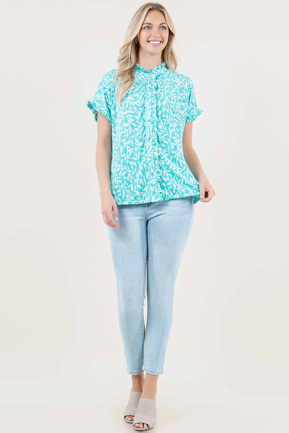 SHORT SLEEVE MINI RUFFLED EDGE SHIRT
