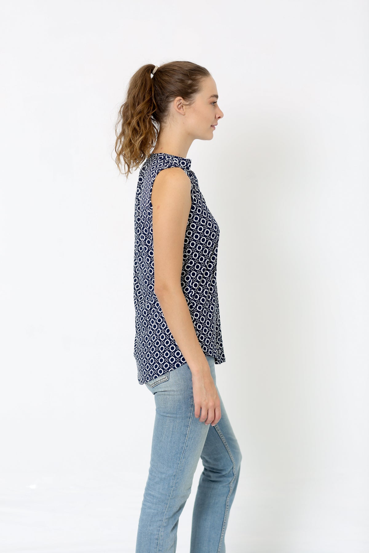 SLEEVELESS HALF PLACKET TOP - T8004-RM-1518226