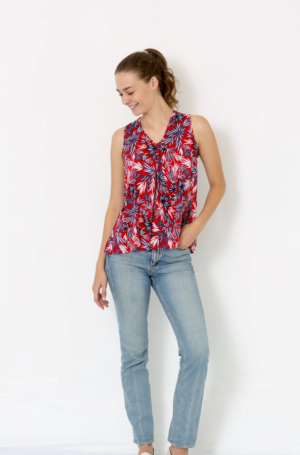 SLEEVELESS HIGH LOW TOP WITH LACE UP BACK TRIM - T8080-PE-SL-701764