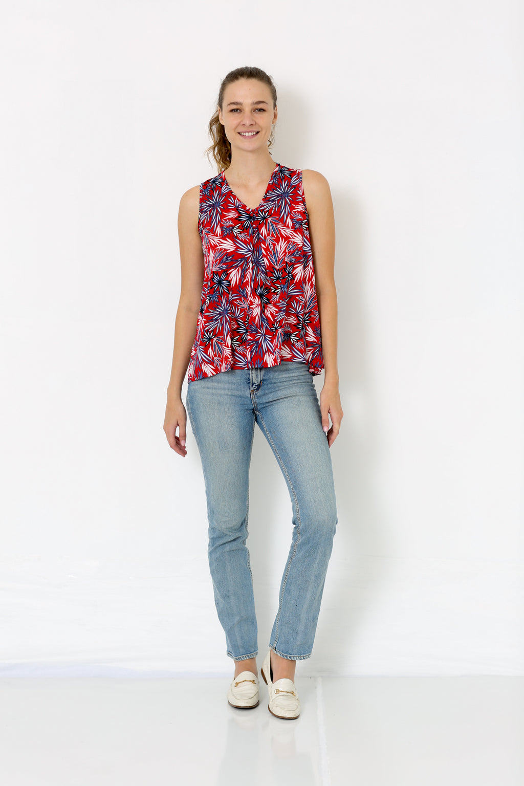 SLEEVELESS HIGH LOW TOP WITH LACE UP BACK TRIM - T8080-PE-SL-701764