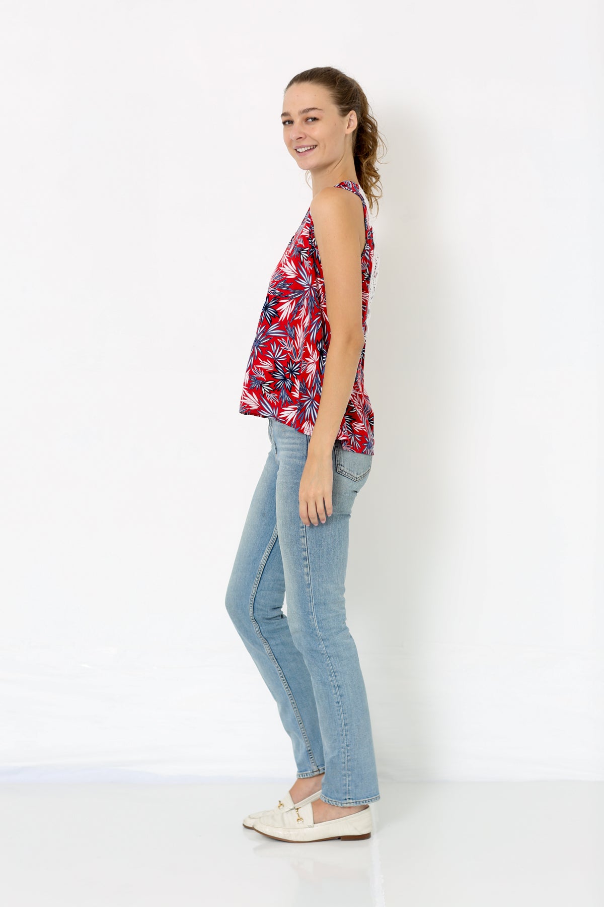 SLEEVELESS HIGH LOW TOP WITH LACE UP BACK TRIM - T8080-PE-SL-701764