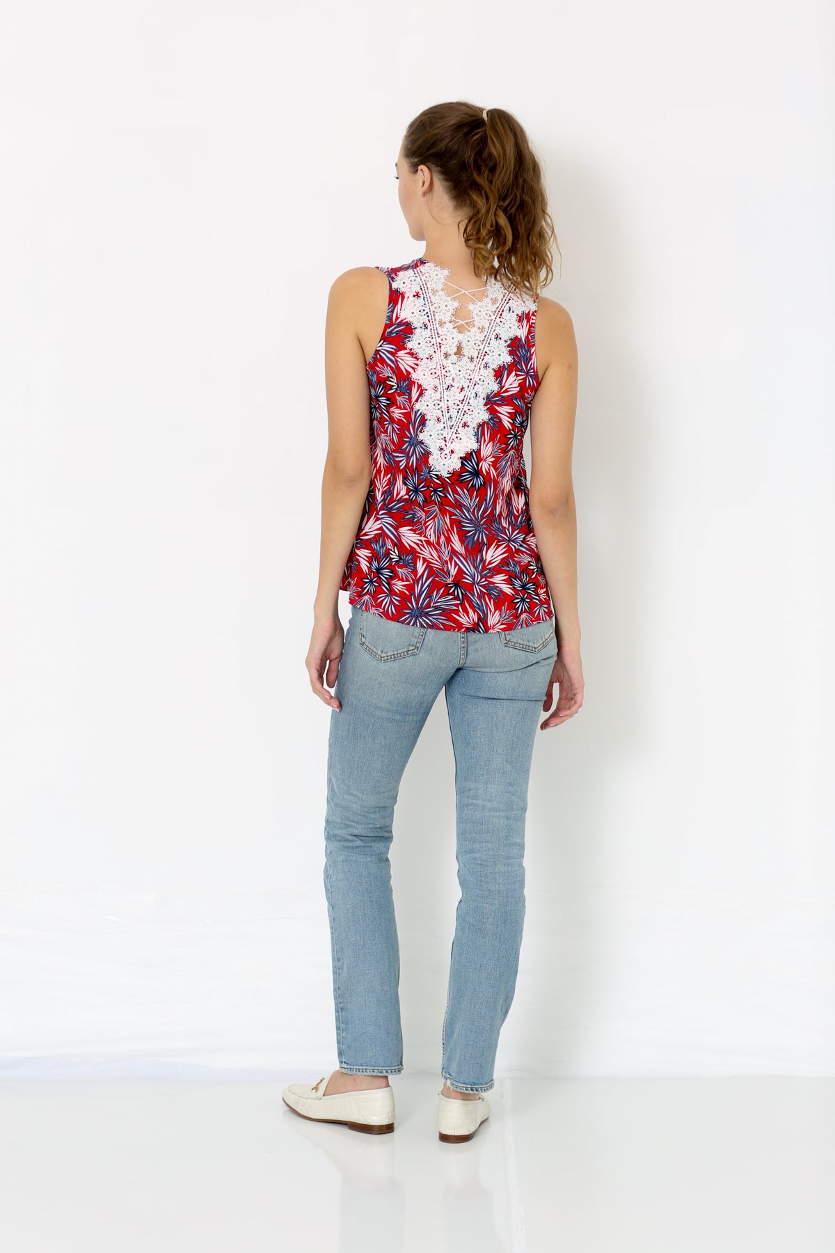 SLEEVELESS HIGH LOW TOP WITH LACE UP BACK TRIM - T8080-PE-SL-701764