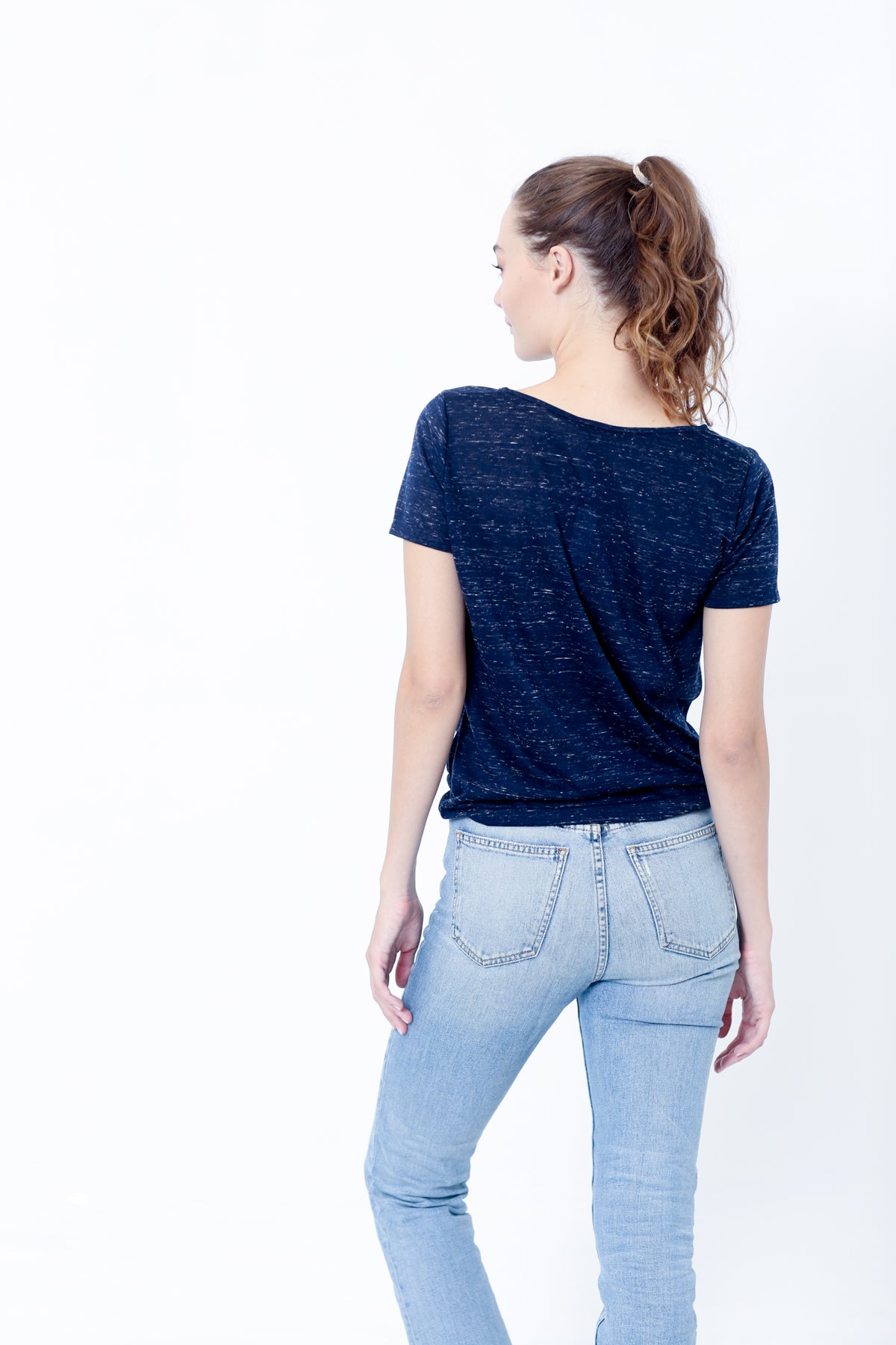 SS ROUND NECK TWIST FRONT - T8382