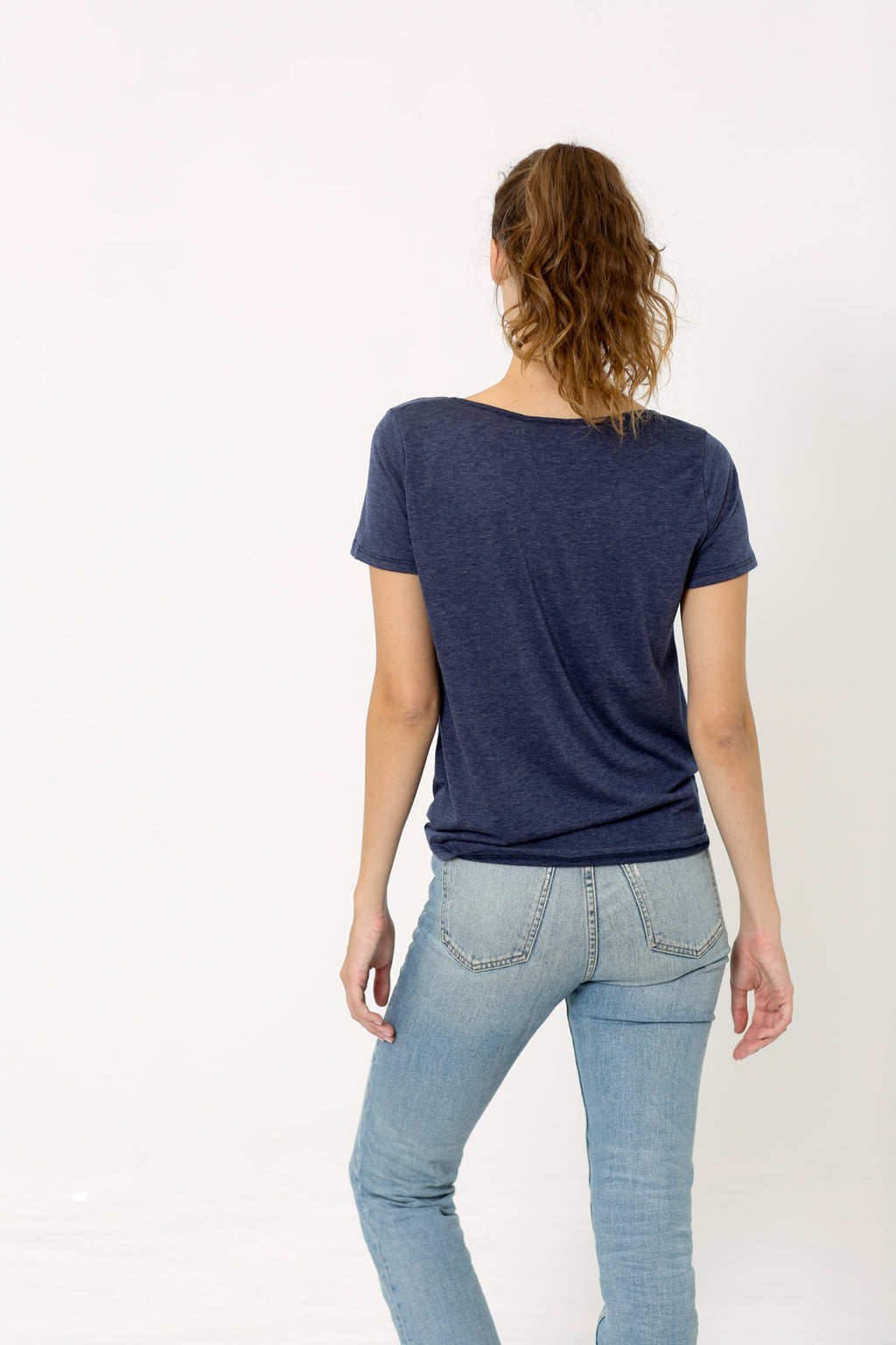 SS ROUND NECK TWIST FRONT - T8382-SS-3571732