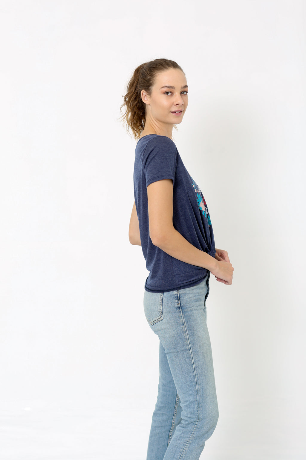 SS ROUND NECK TWIST FRONT - T8382-SS-3571732