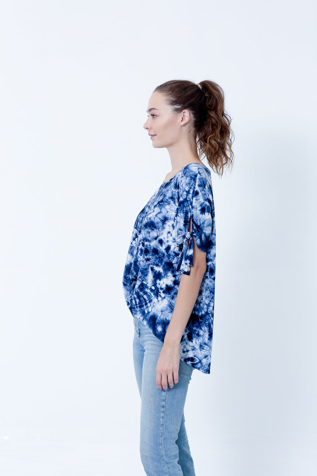 SHORT TIE SLEEVE ROUND NECK LOOSE TOP - T9011X-DSPR77021