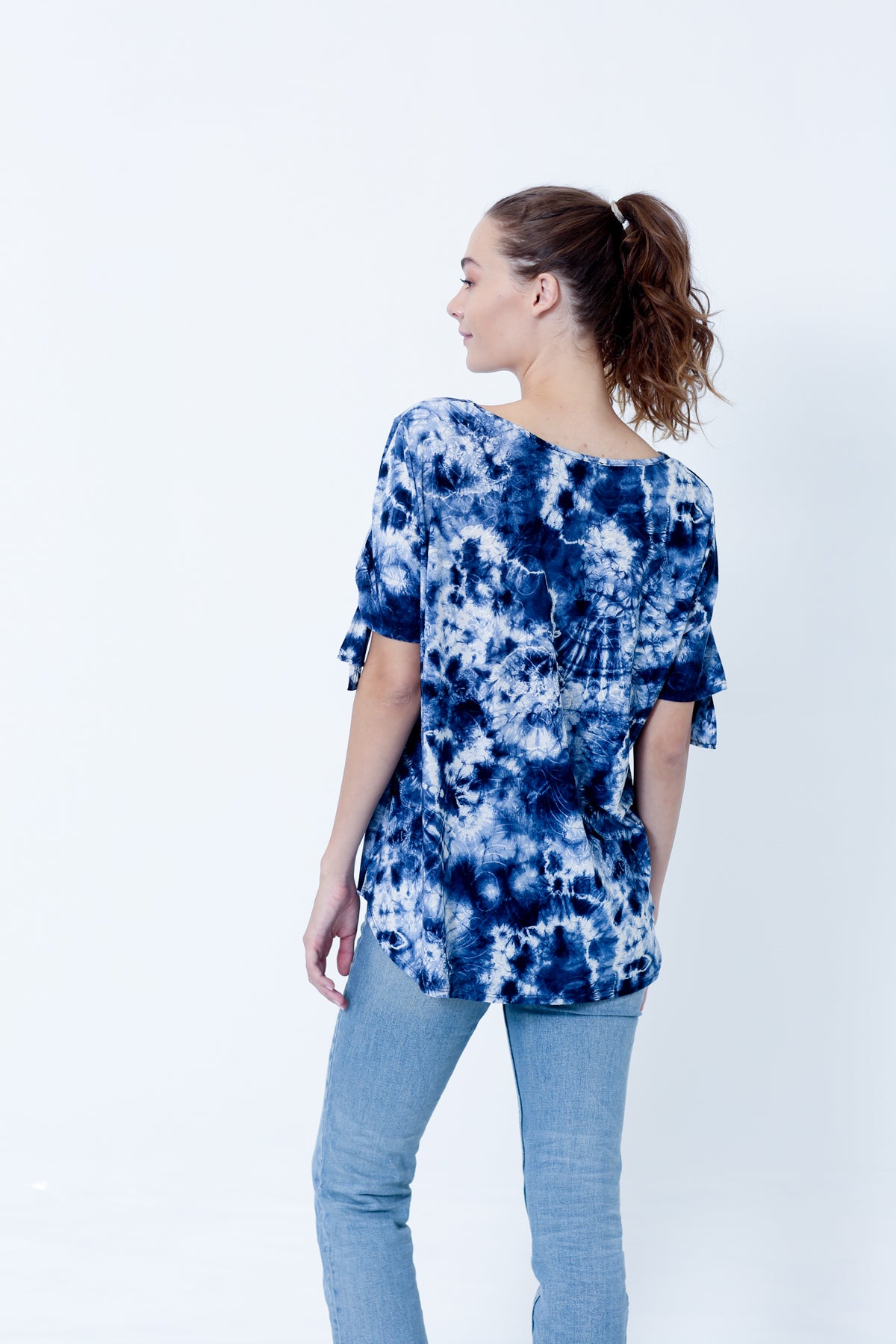 SHORT TIE SLEEVE ROUND NECK LOOSE TOP - T9011X-DSPR77021