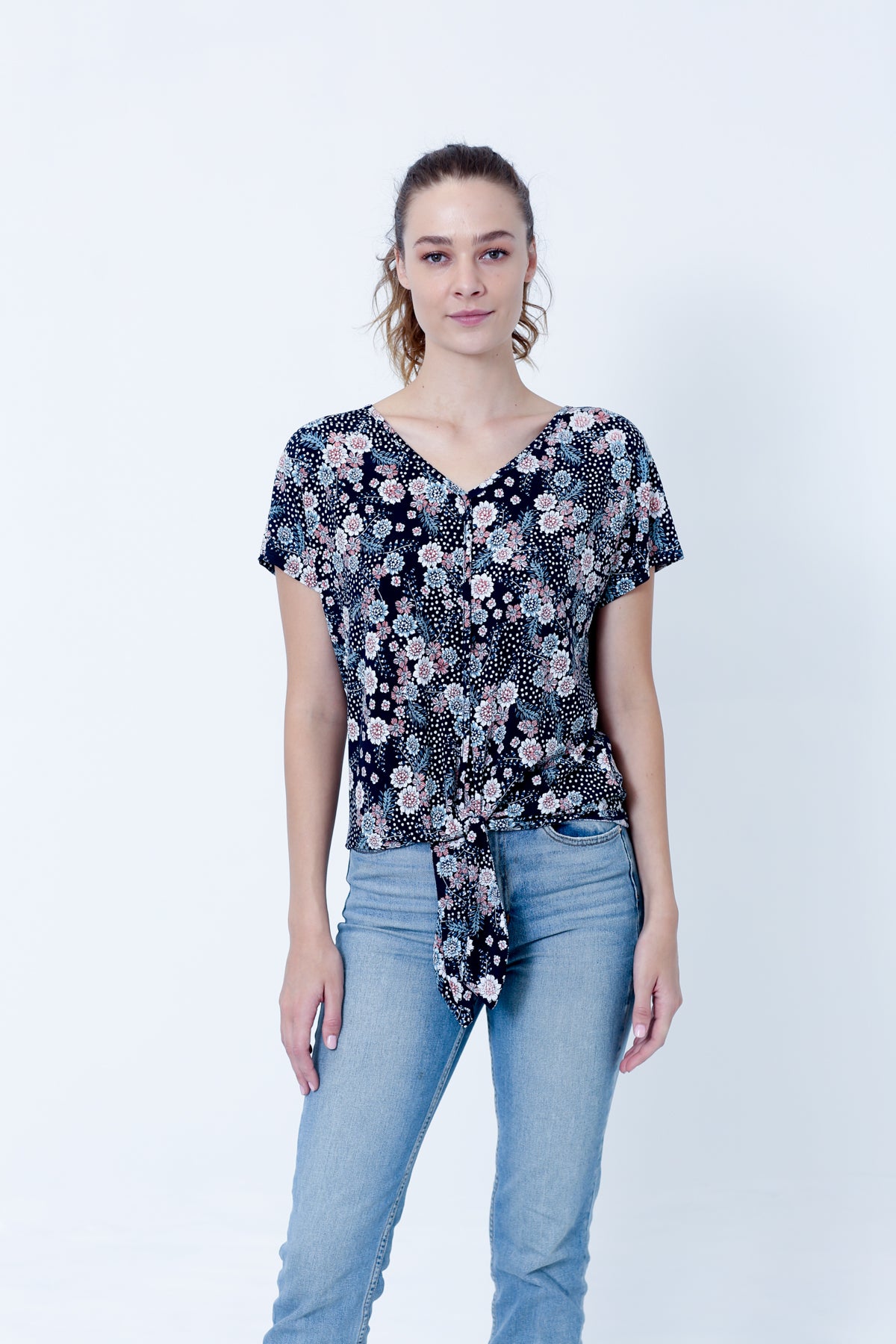 SS FRONT TIE V NECK BUTTONS ON CF - T9833-DSPR65142