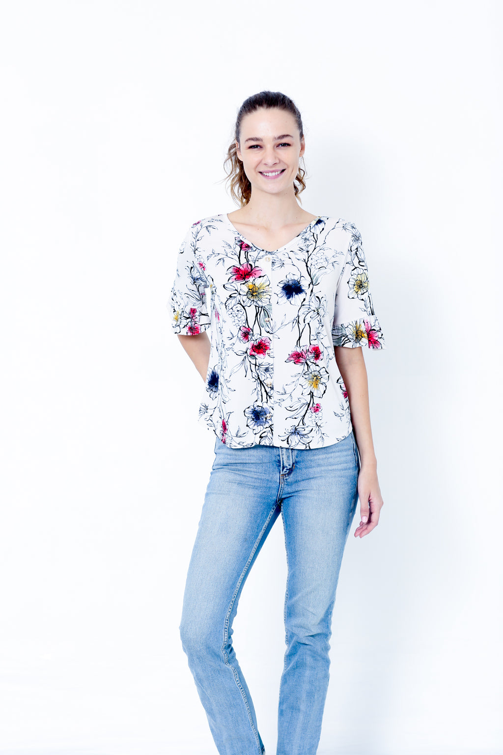 ELBOW SLEEVE WITH FLUTTER AND BUTTONS ON CF - T9885-WB18904