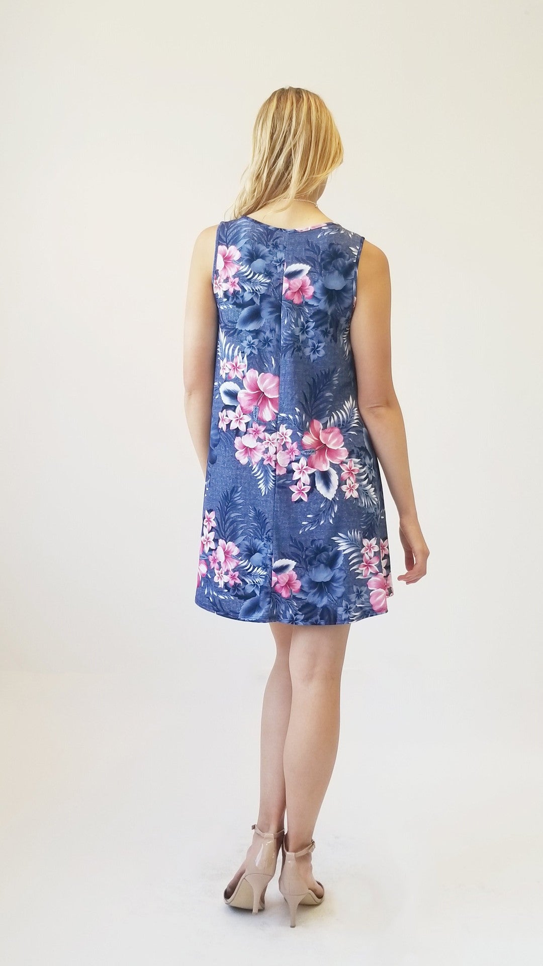 Tropical floral puff print