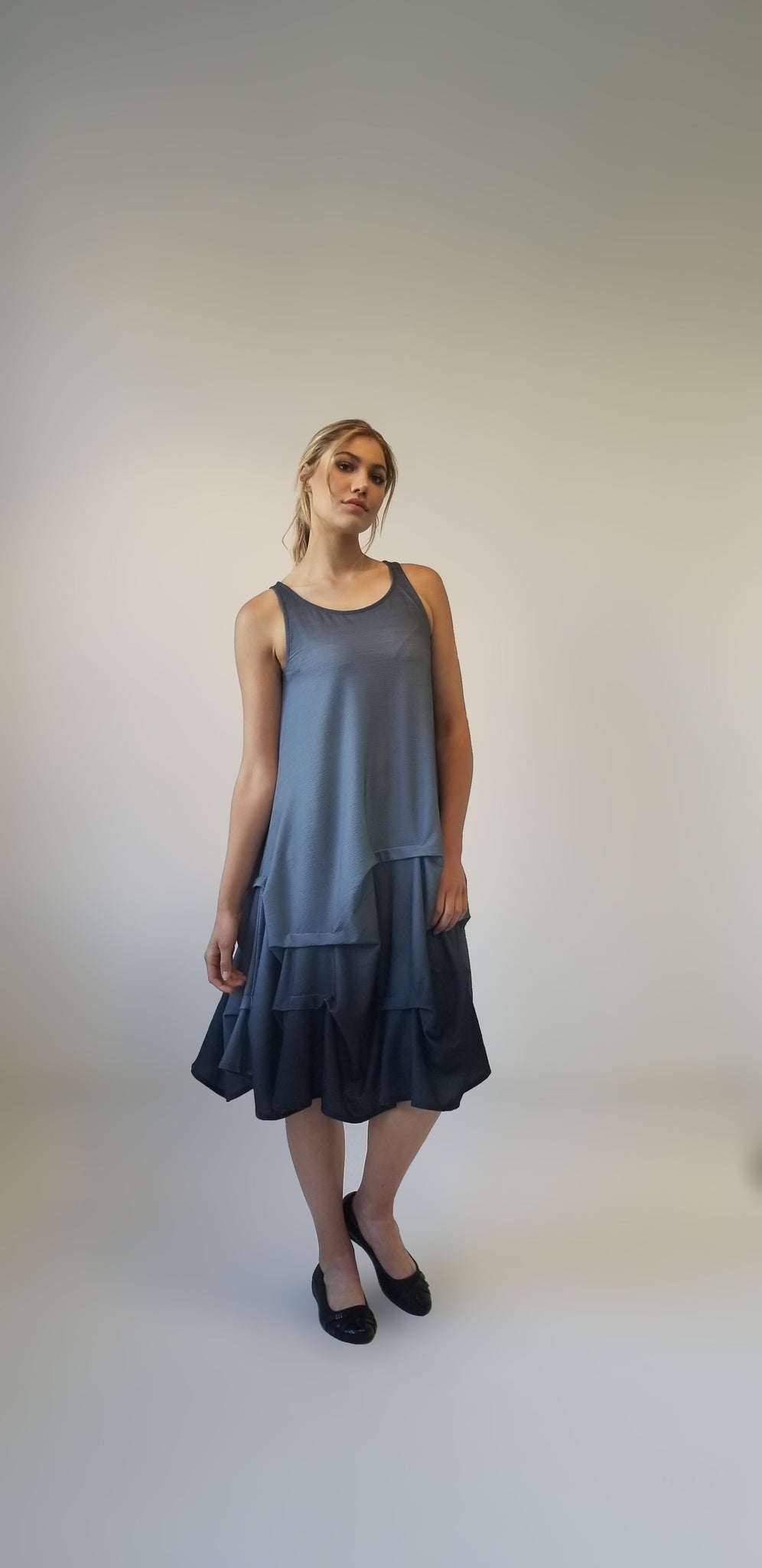 OMBRE SLEEVELESS MIDI DRESS WITH PINTUCKS